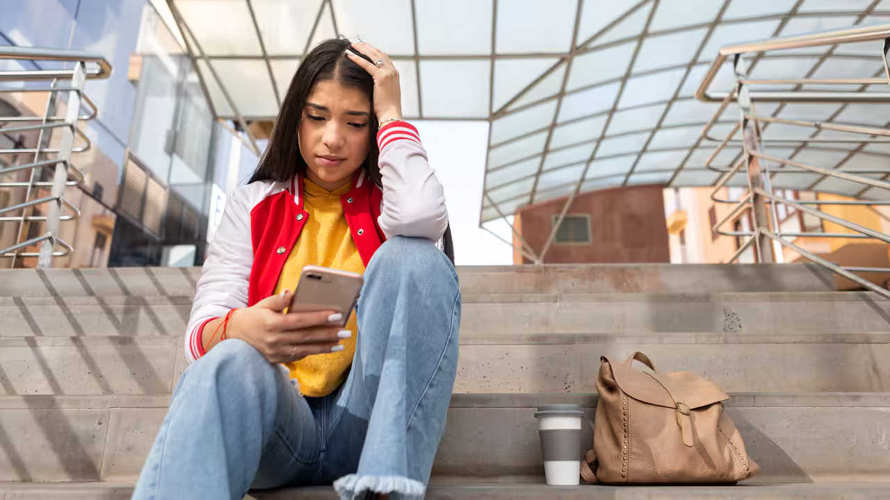 emotionele-problemen-en-seksualiteit-grote-themas-bij-kindertelefoon.jpg