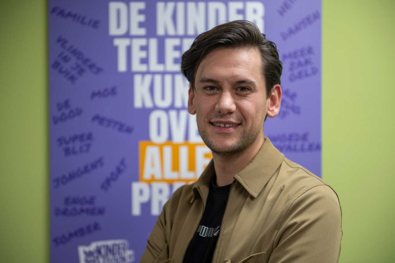 rob-noordink-is-in-vaste-dienst-bij-de-kindertelefoon-het-begeleidt-het-leger-aan-vrijwilligers.jpeg